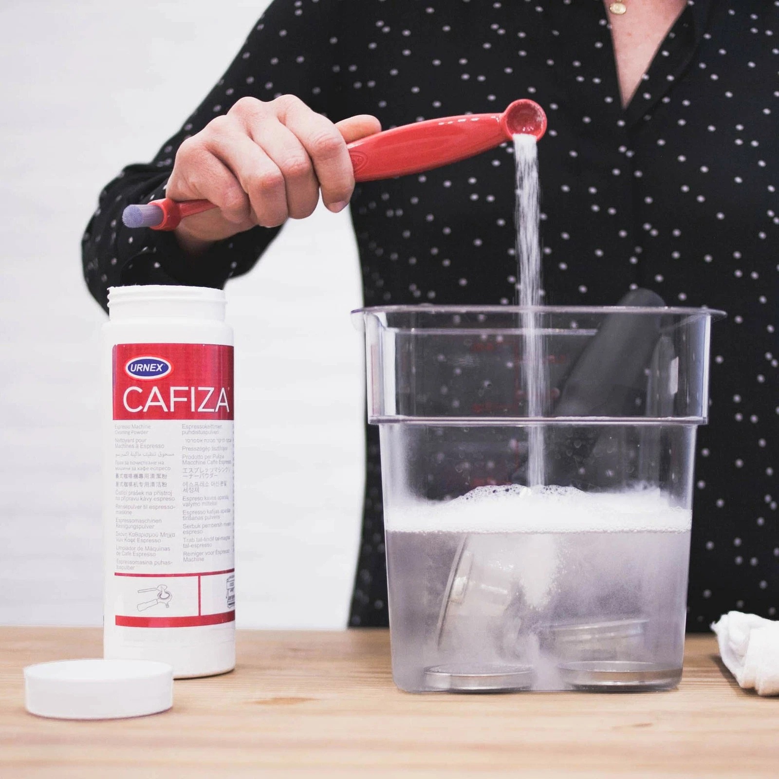 URNEX Cafiza 2 Espresso Machine Cleaner 900g